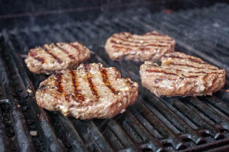 How To Grill A Burger On A Gas Grill: Perfect Guide How To Grill A Burger On A Gas Grill